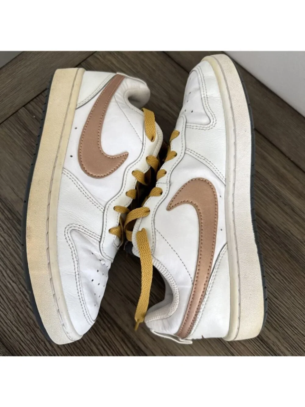 Nike Youth Court Borough Low 2 Shoes White Bronze Yellow US 5Y BQ5448-116